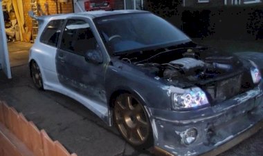 Russells Clio MK1 Project Stormtrooper