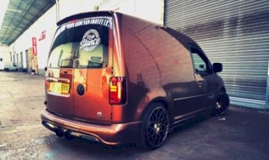 Toms - Caddy Van