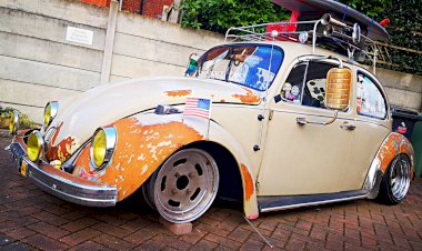 Connor - 73' VW Beetle