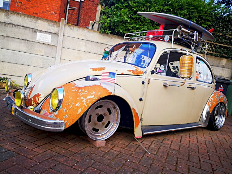 Connor - 73' VW Beetle