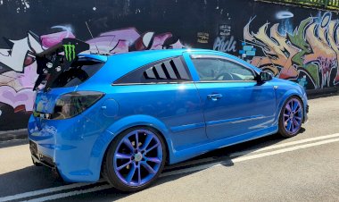 Adam watson - Astra vxr arden edition