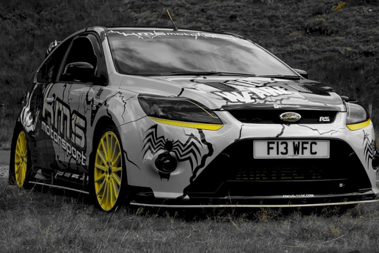 Lee - The Mean looking Venom Ford Focus Rs 