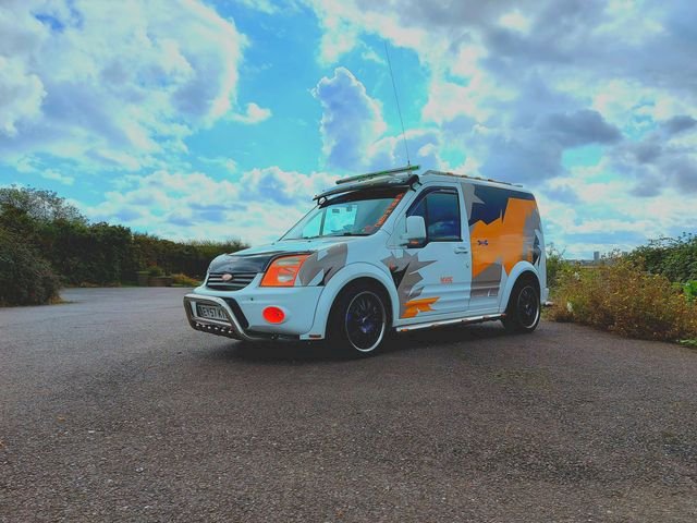 Jess Byrne - Ford transit connect mk1 