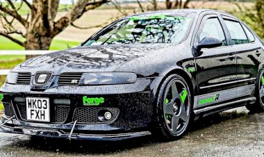 Simon Holmes  - 2003 Seat Leon Cupra R