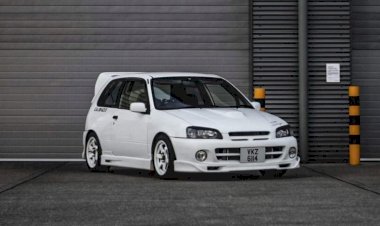 Jack - 1997 Toyota Starlet Glanza V