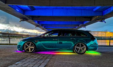 Russ Holt  - Vauxhall Insignia SRI Nav 2.0cdti estate