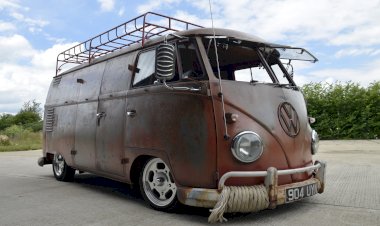 Rikki Nights  - Ratty Panel Van Split