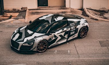 Ray  - 2012 Audi R8
