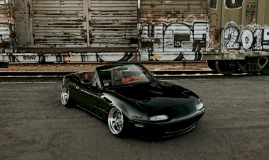 Derek DeAnda - 1993 Mazda Miata LE