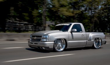 Santos -1999 Chevy Silverado 1500 Regular Cab