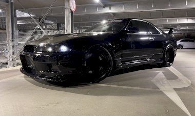1993 Nissan Skyline R33  - Nathan Henderson