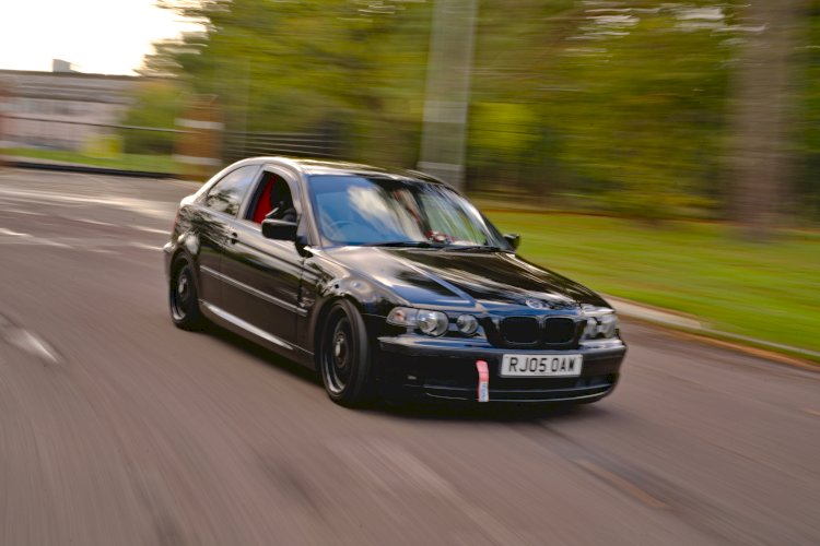 BMW 3 Series E46 Truck Makes Unusual Appearance At The Nürburgring