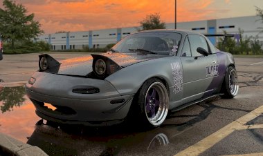 1992 Mazda Miata -  Sam East