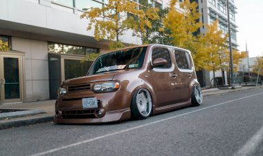2011 Bagged Nissan Cube - Alex Torres