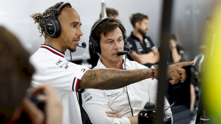 Toto Wolf Says Lewis Hamilton Is Not "begging" For A New Contract