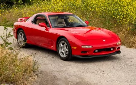 Vintage Revival: Unveiling the Power of the 1995 Mazda RX7 FD