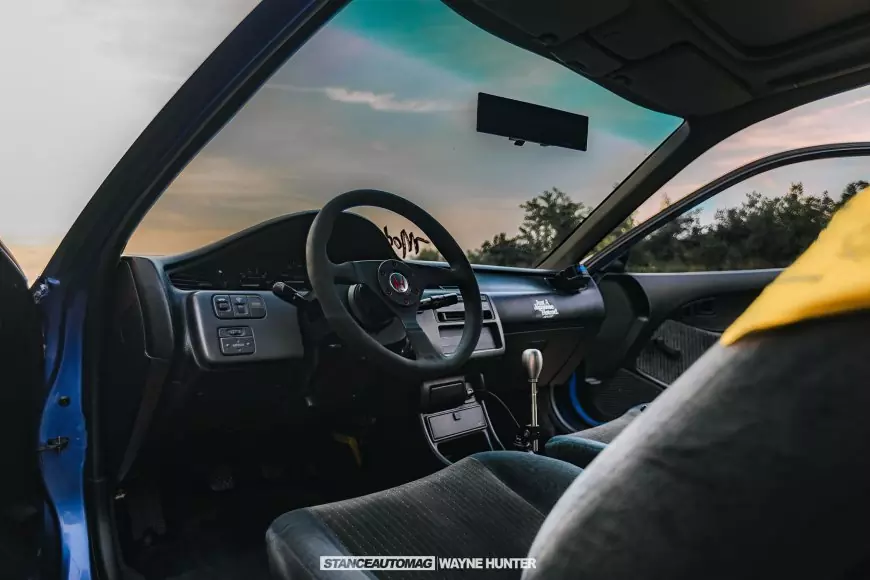 The interior of  a 1992 Honda Civic Si shot by Stance Auto Magazine Photographers