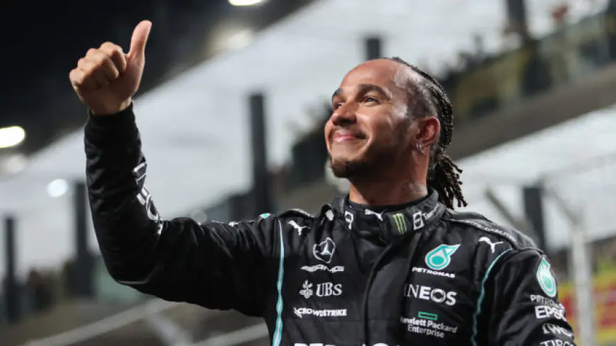 Lewis Hamilton Showing thumbs up to his Fans