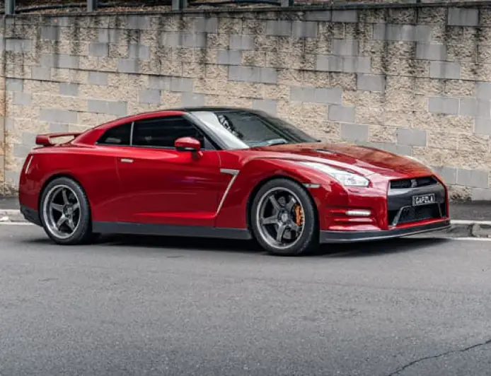 Transforming a Nissan GT-R35 into an 8-Second quarter-mile beast