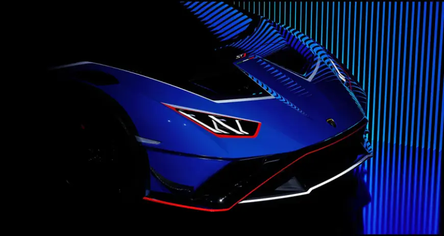 The front of a Lamborghini Huracan STJ