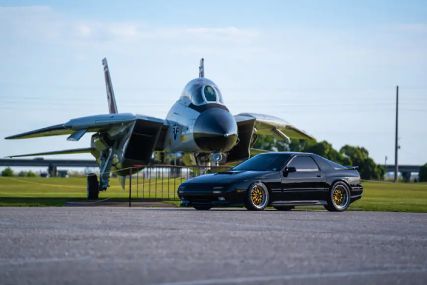 1989 Mazda RX7 Fc3s pictured infront of a Jet Plane