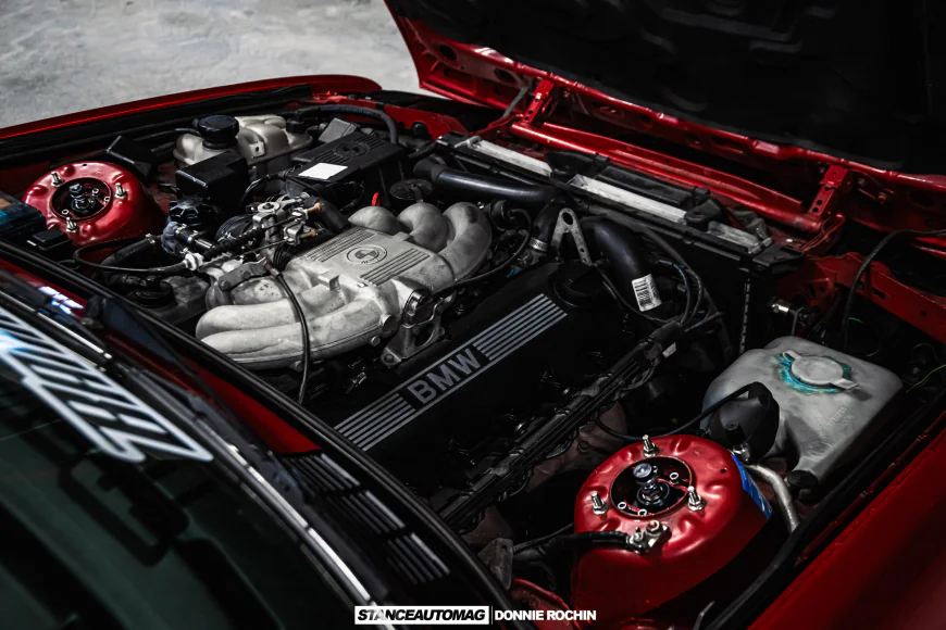 Full BMW E30 325is Build with Custom Interior & Stance