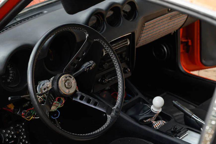 Modified 1971 Datsun 240Z with Triple Weber Carbs
