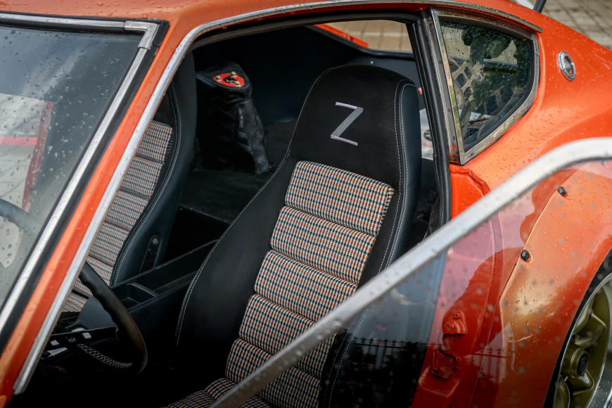 Modified 1971 Datsun 240Z with Triple Weber Carbs