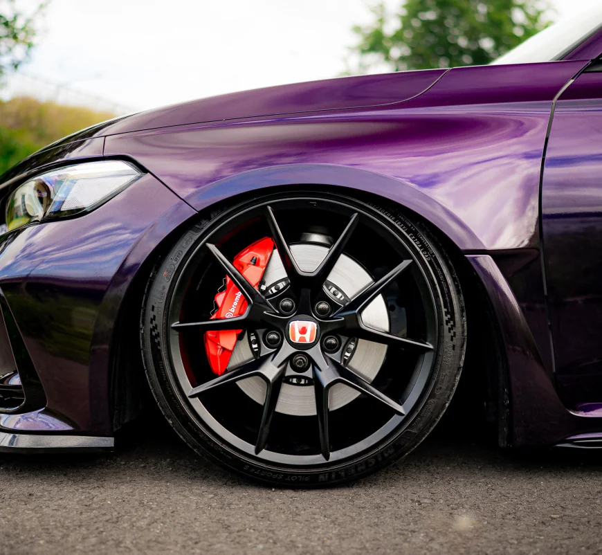 Brembo brakes on a civic