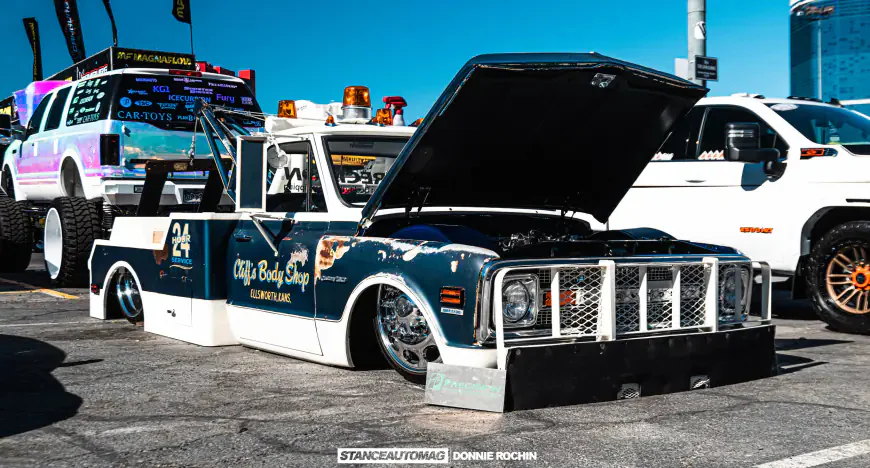 Using Classic Cars to Showcase Brand Identity and Products