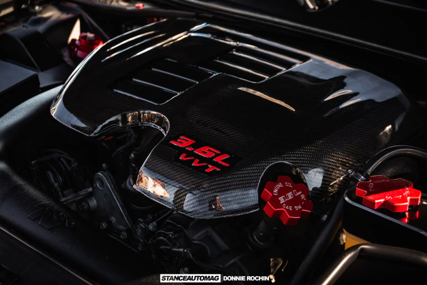 engine cover of a 2019 Dodge Challenger