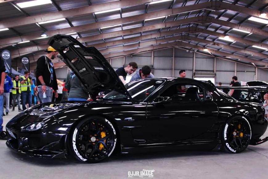 Simon Korb’s Mazda RX-7 FD — A Rotary Rebirth Built with Passion