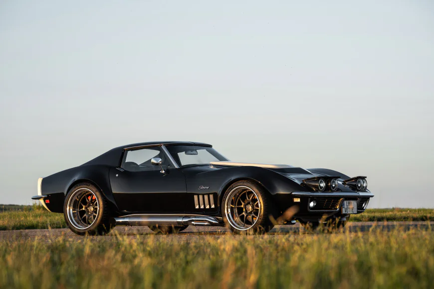 1969 Chevrolet Corvette C3 Restomod 715HP 8.8L V8 Build from Prague
