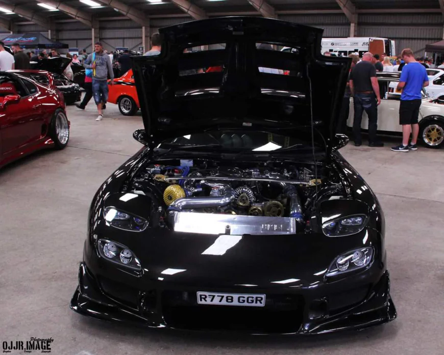 Simon Korb’s Mazda RX-7 FD — A Rotary Rebirth Built with Passion