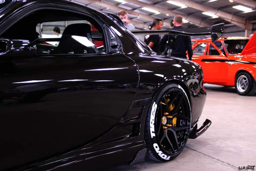 Simon Korb’s Mazda RX-7 FD — A Rotary Rebirth Built with Passion