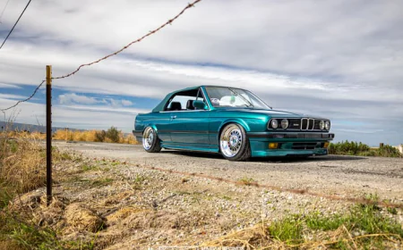 1991 BMW 318i E30 Cabriolet Restomod Lagunengrün Metallic