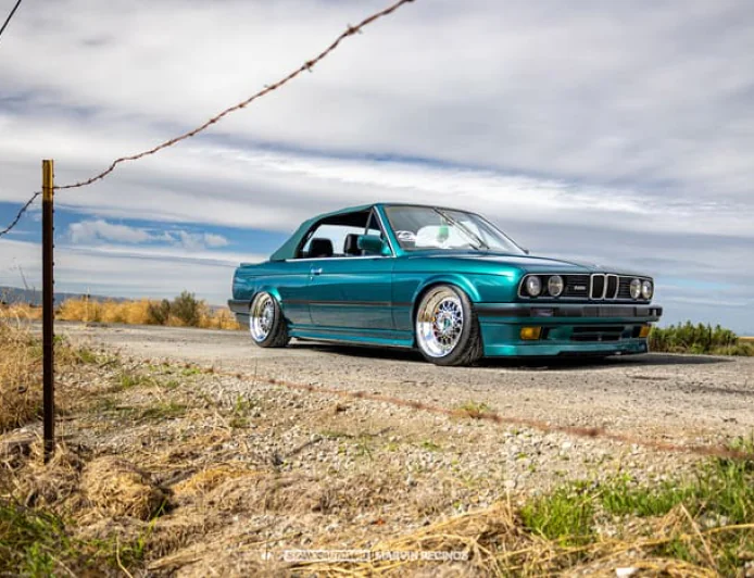 1991 BMW 318i E30 Cabriolet Restomod Lagunengrün Metallic