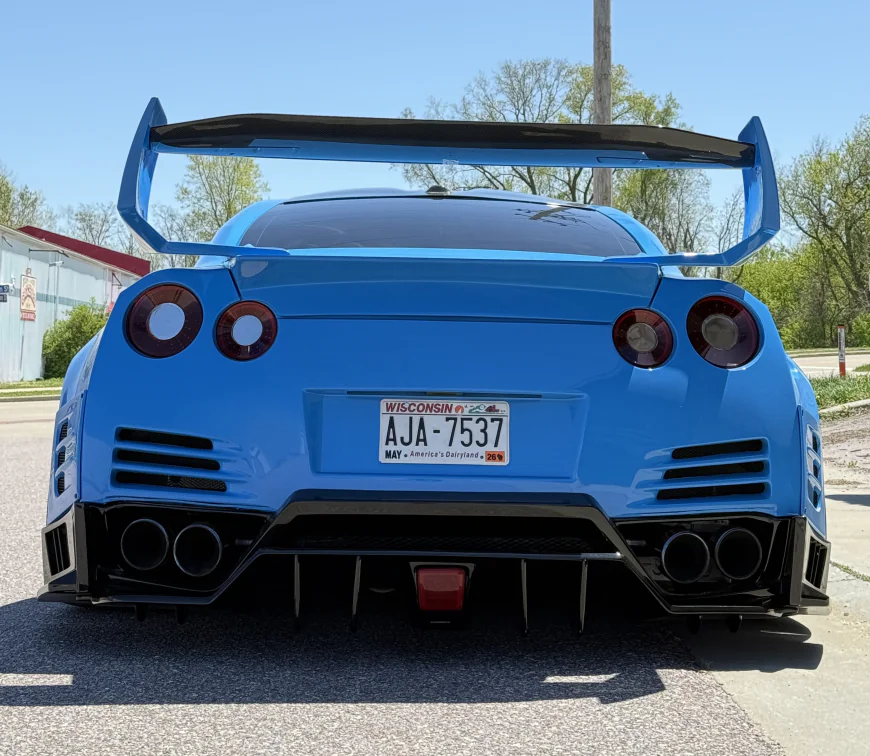 2010 Nissan GT-R R35 1 of 1 Twin-turbo VR38DETT