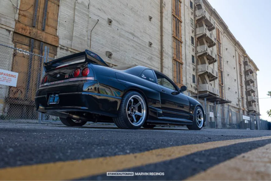 1998 Nissan Skyline GT-R R33: Built RB26 with 600 WHP and Rare GV1 Paint