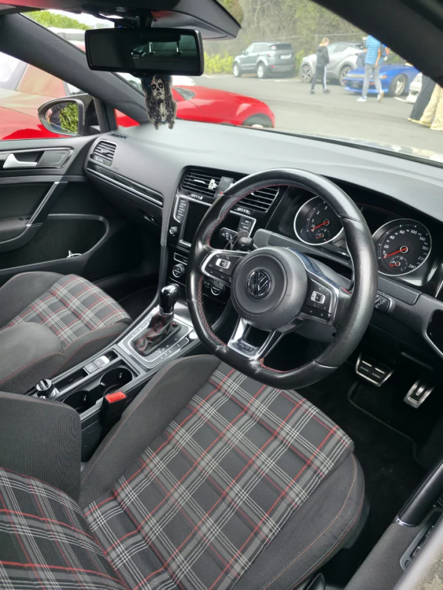 2014 VW Golf GTI MK7 — 401bhp, Driveway-Built, and Built on Principle