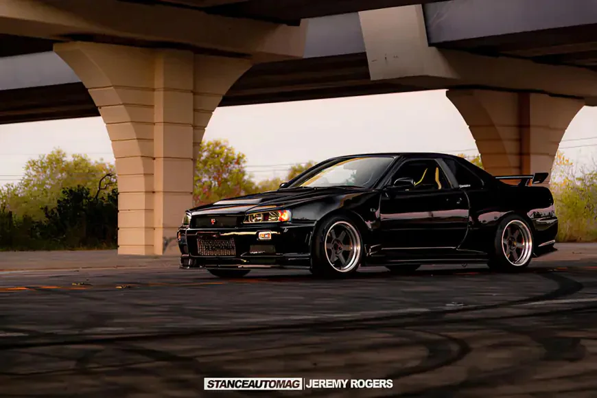 LBWK'S nissan skyline GTR34 black