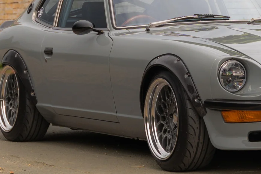 Which Japanese car is nicknamed “Fairlady” in Japan?